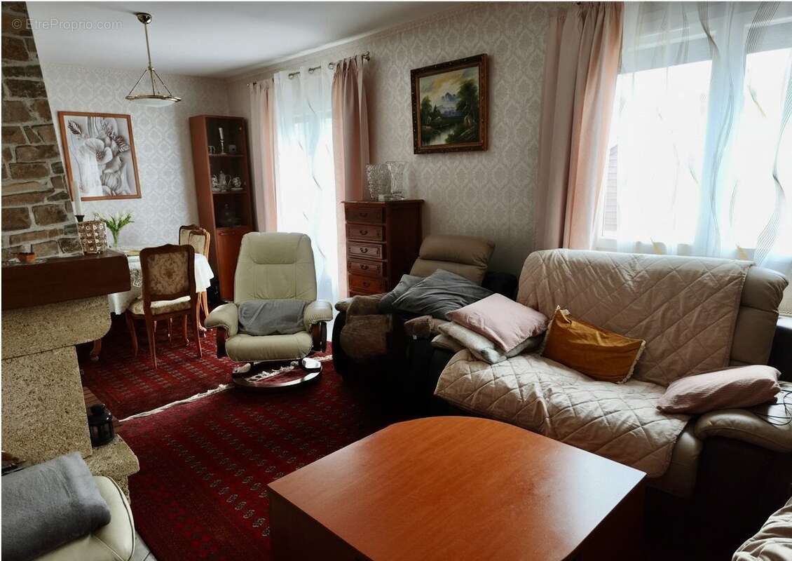 Maison à SAINT-SEBASTIEN-SUR-LOIRE