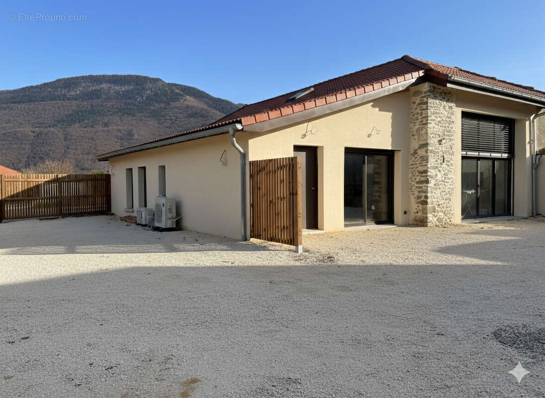 Maison à VIF