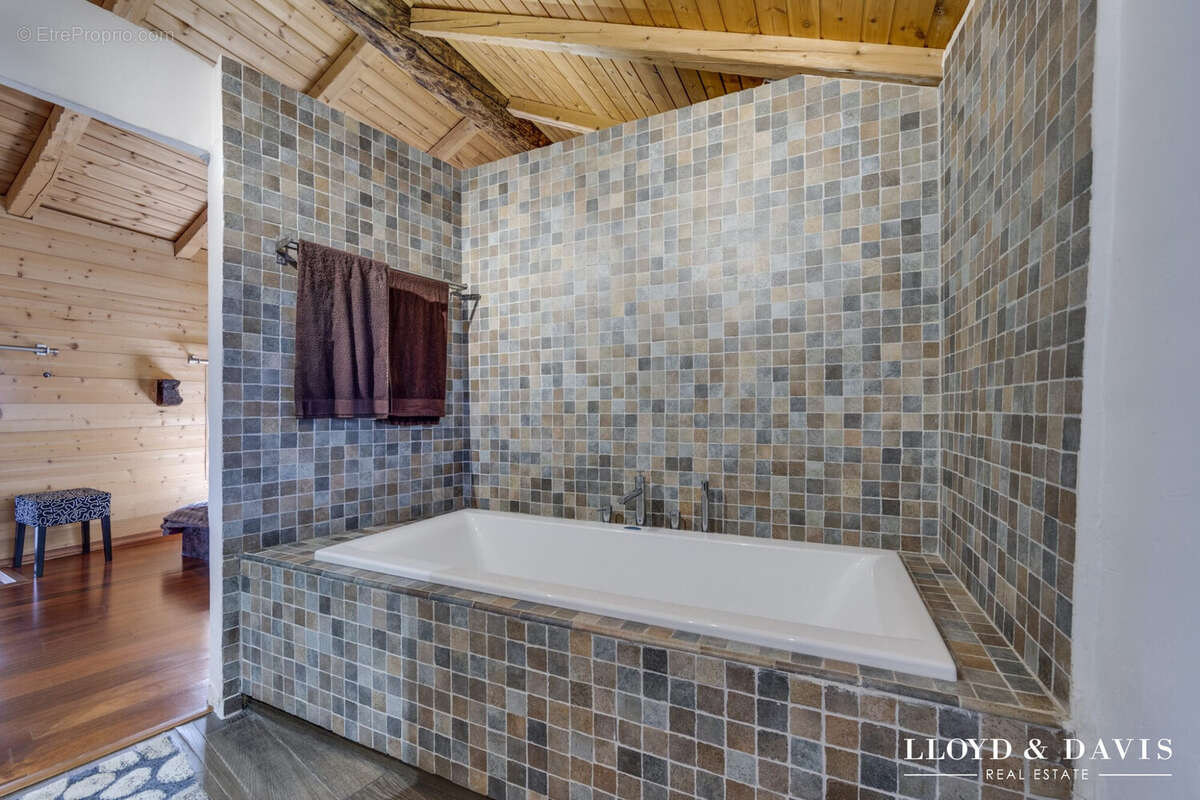 Maison 150 m² à Tignes  - photo 8
