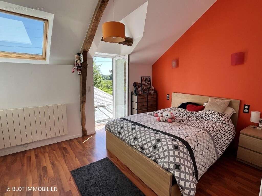 Maison à LA MEZIERE