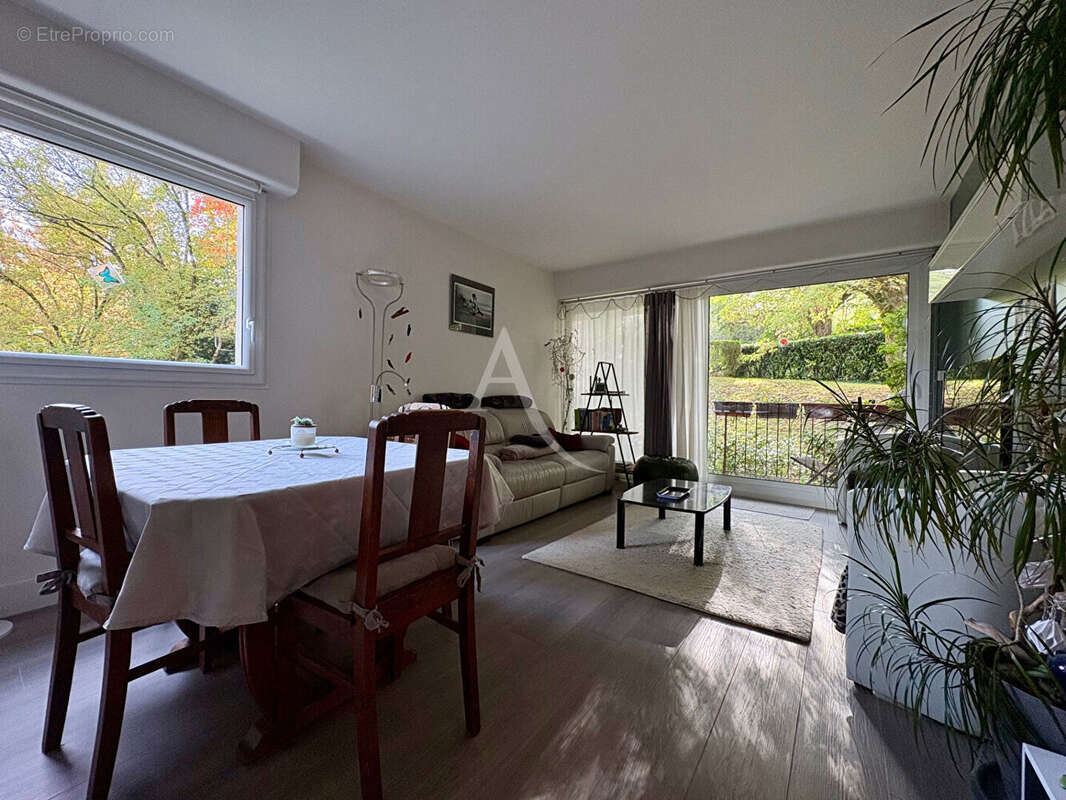 Appartement à GIF-SUR-YVETTE