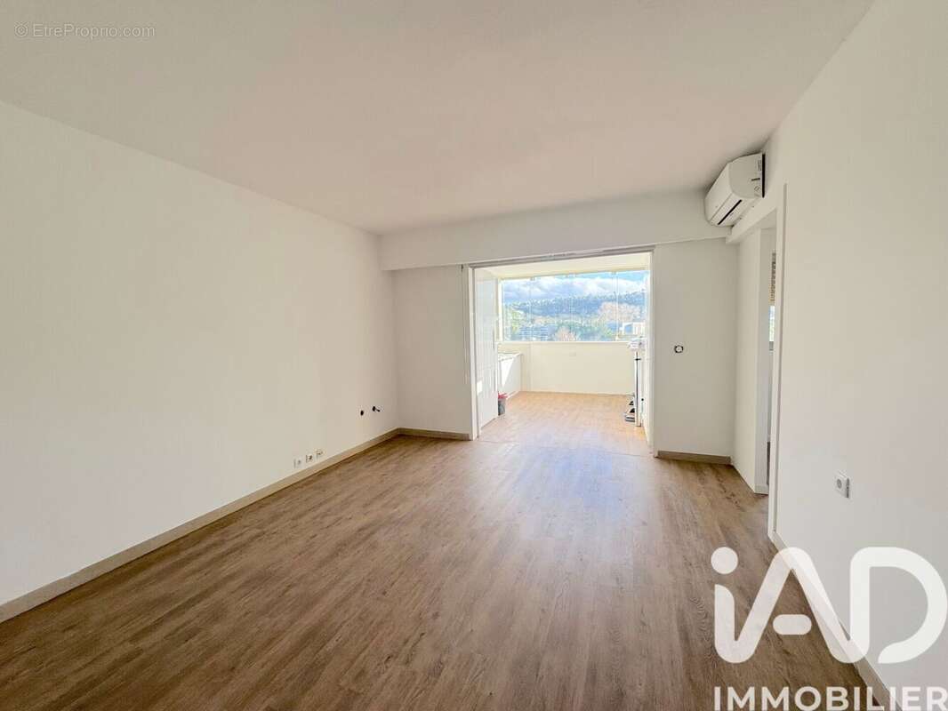 Photo 4 - Appartement à MANDELIEU-LA-NAPOULE