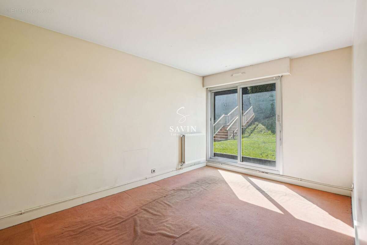 Appartement à SURESNES