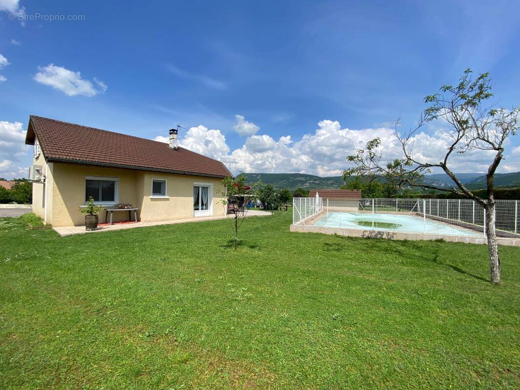 Maison à CREYS-MEPIEU