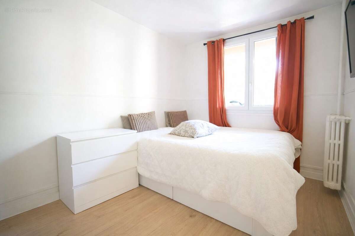 Appartement à LIVRY-GARGAN