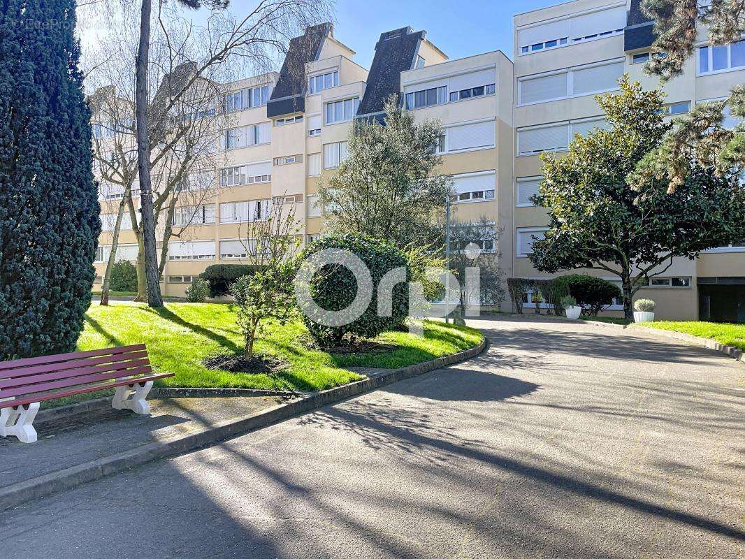 Appartement à LONGJUMEAU
