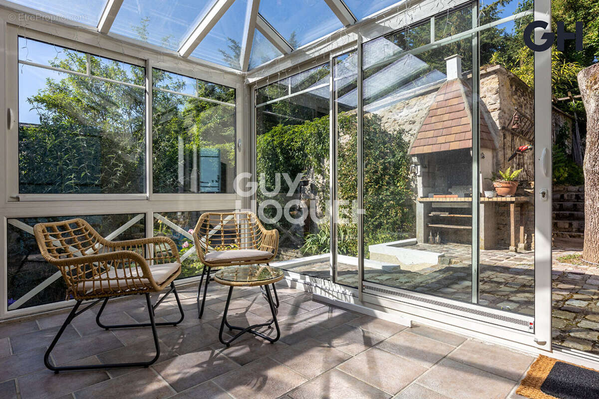 MAISON FAMILIALE (d'environ 125 m²) à SOISY SUR SEINE proche centre ville - photo 6