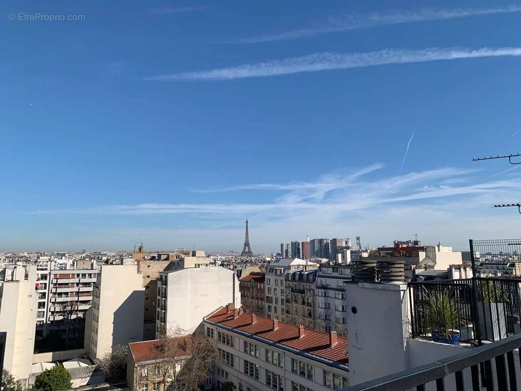 Appartement à PARIS-16E