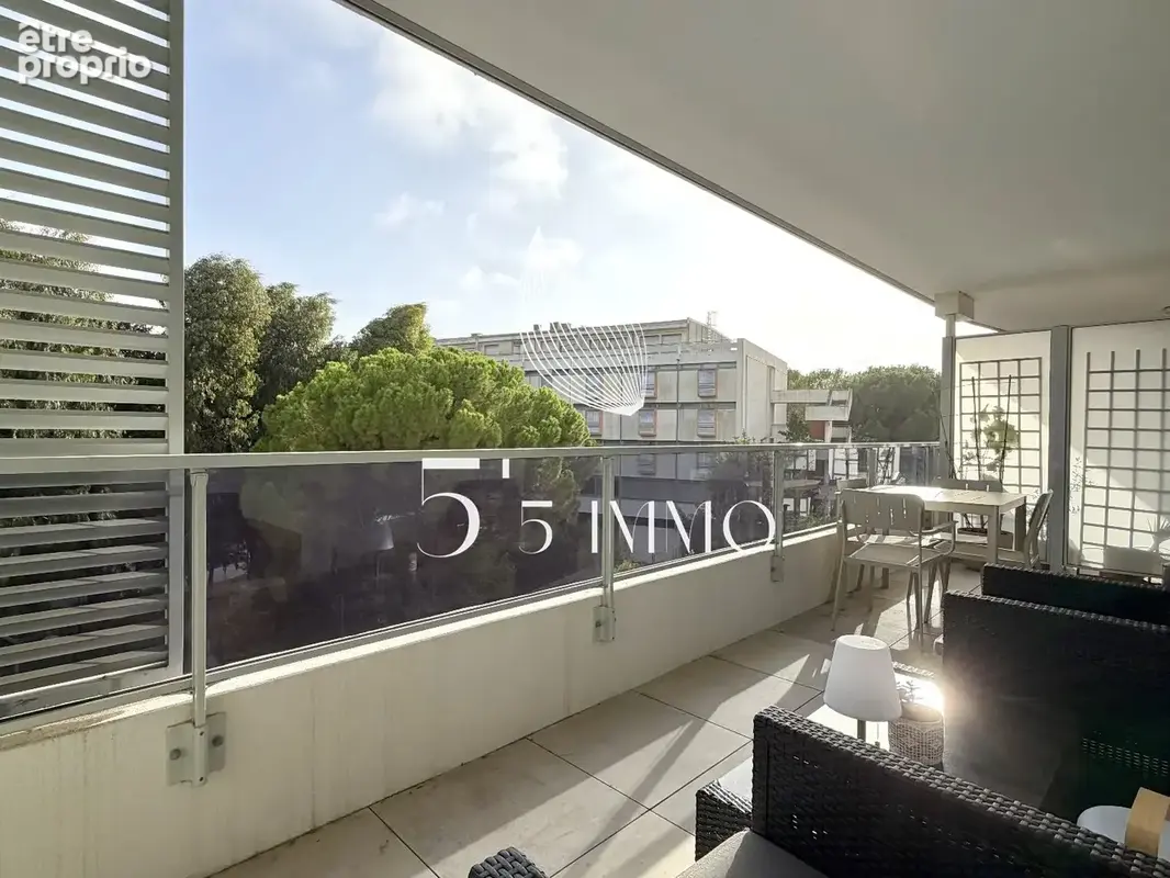 Etage eleve - grand 2 pieces - photo 2