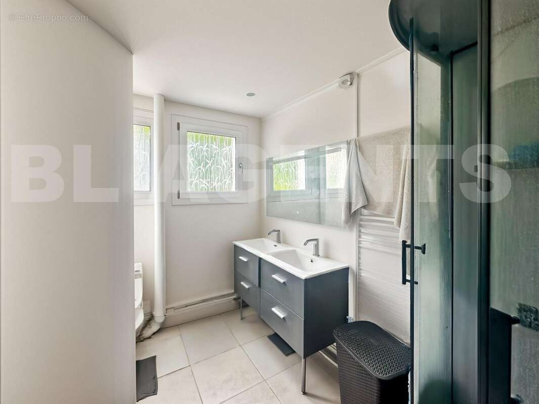 Photo_42_354b - Appartement à SEDAN