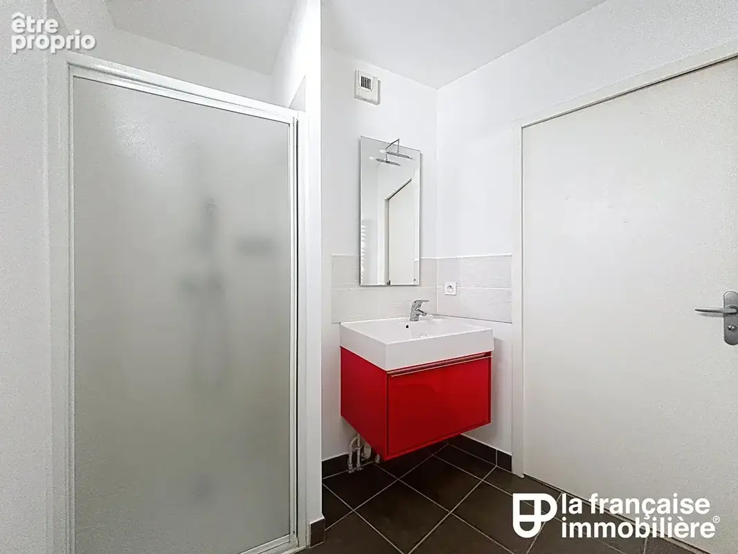 T2 40,96 m² avec terrasse et parking  Rennes Sacrés-Coeurs - photo 4