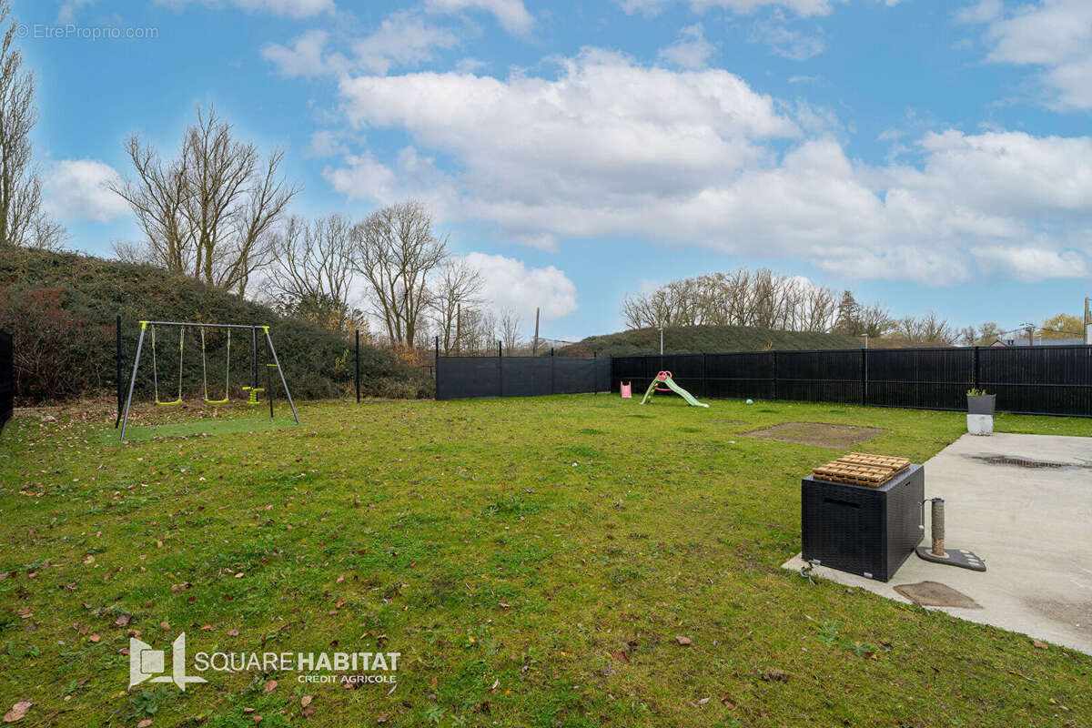 Maison à BEUVRY-LA-FORET