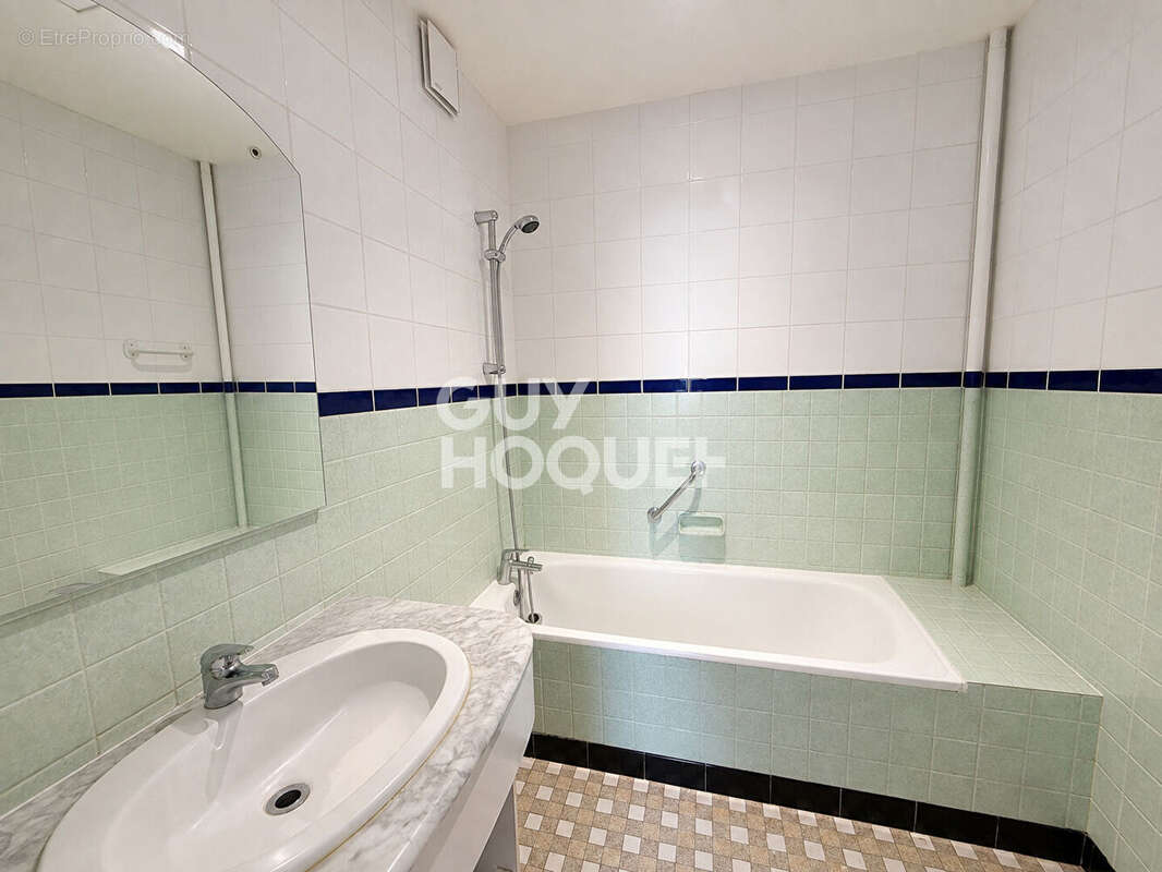 AULNAT- Maison 104 m2, garage et terrasse - photo 10