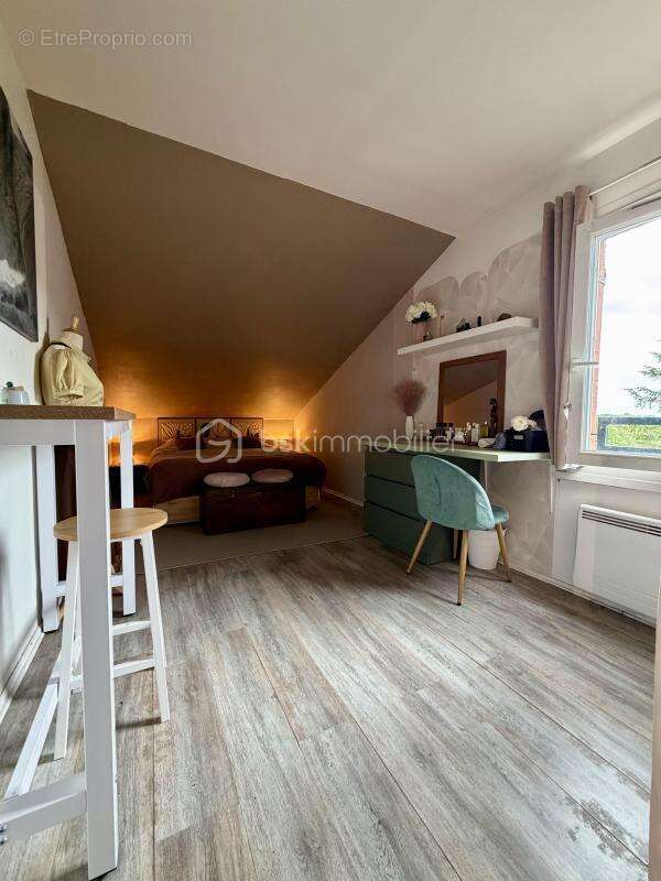 Appartement à COURCOURONNES