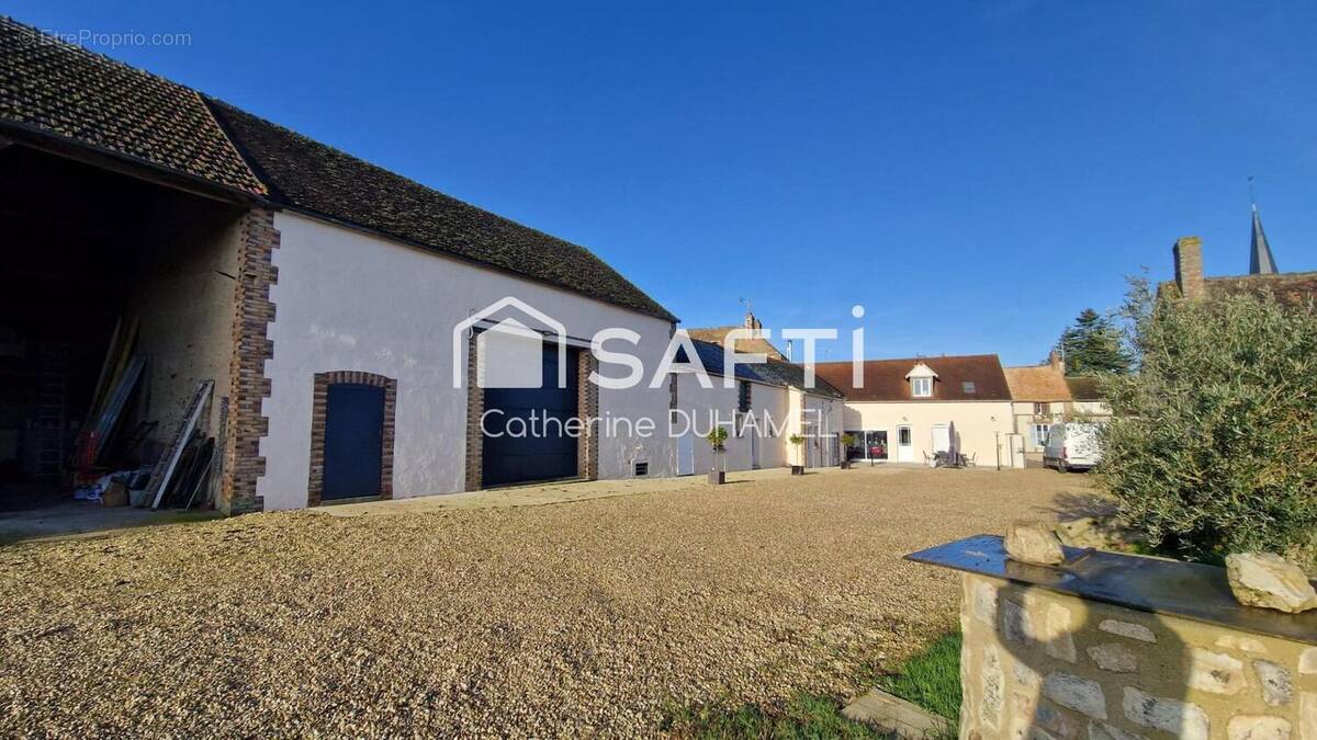 Photo 1 - Maison à SAINT-VALERIEN