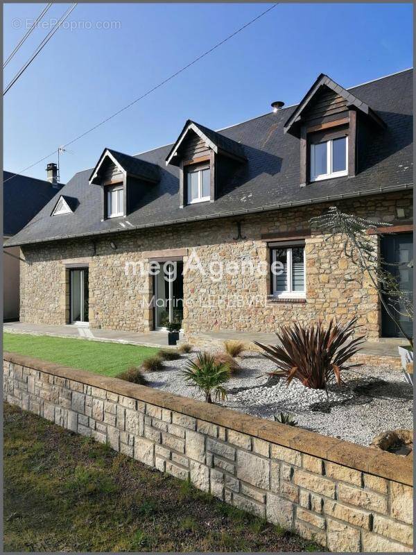 Maison à SAINTENY