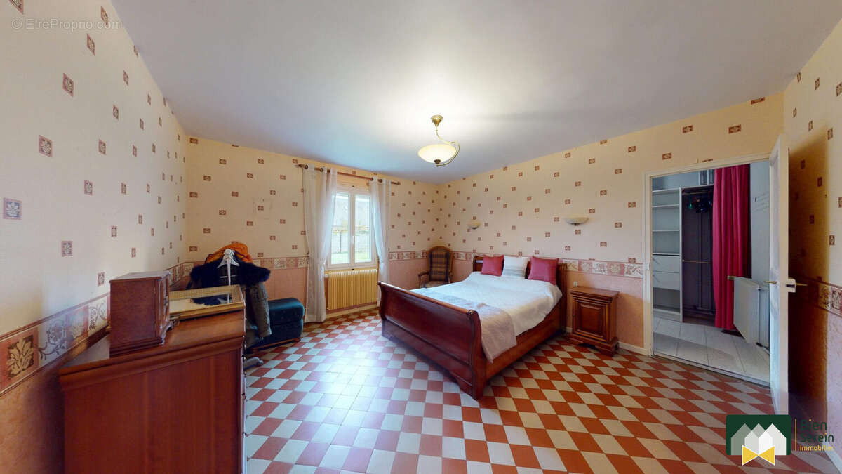 Chambre 1  - Maison à DAMMARIE