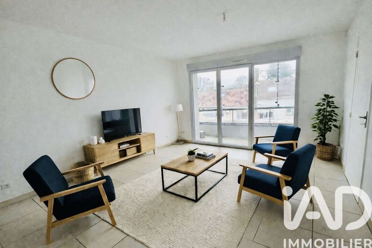 Photo 5 - Appartement à MAINVILLIERS