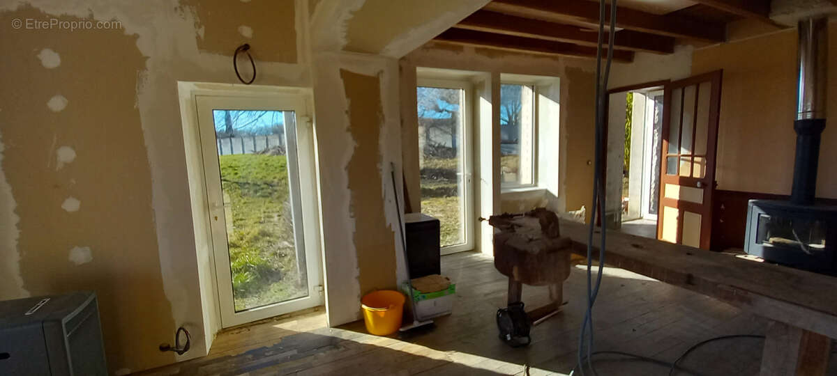 Maison à BOSMOREAU-LES-MINES