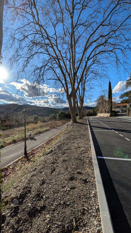 Terrain à LES CLUSES