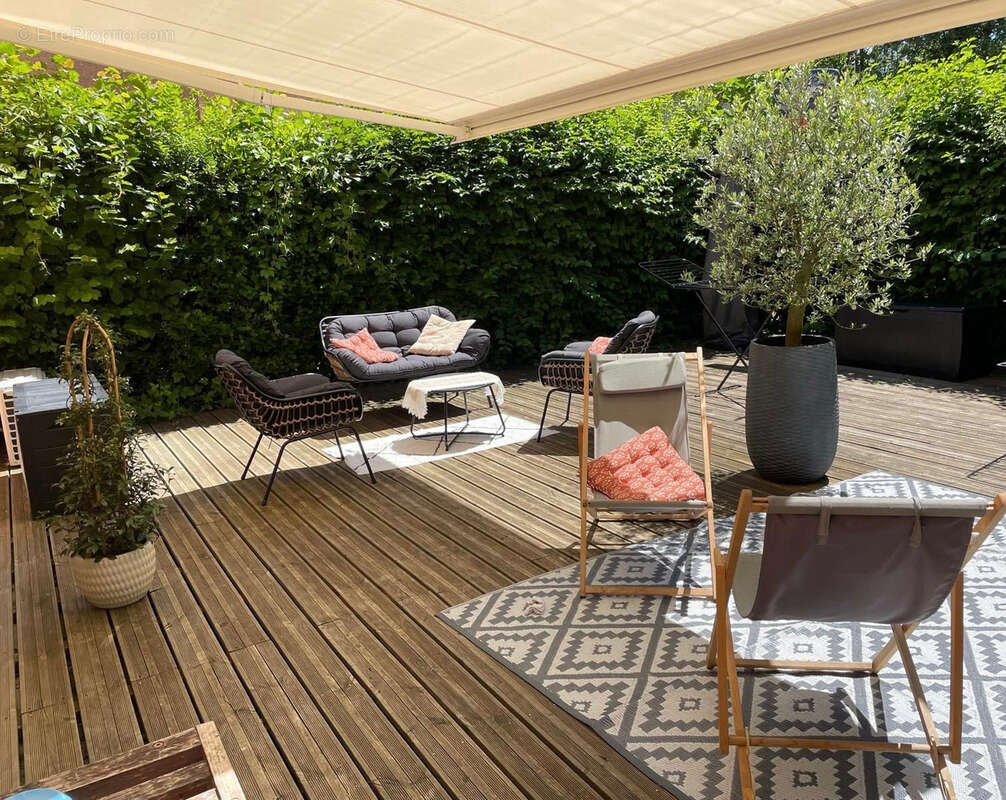 Appartement à MEYLAN