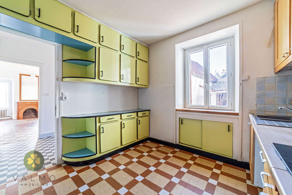 Maison à VILLIERS-SAINT-FREDERIC