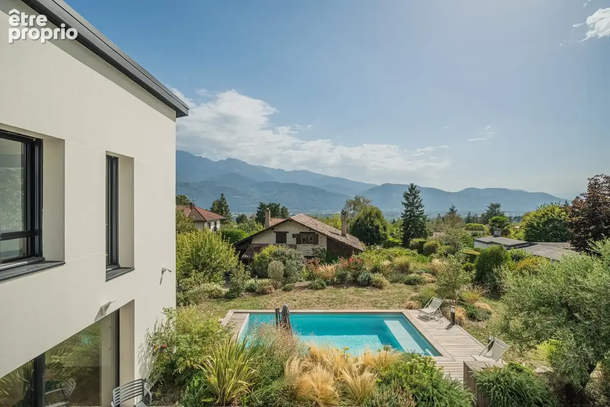 Maison 7 pièces 240 m² à vendre à Saint-Ismier (38330) - photo 9