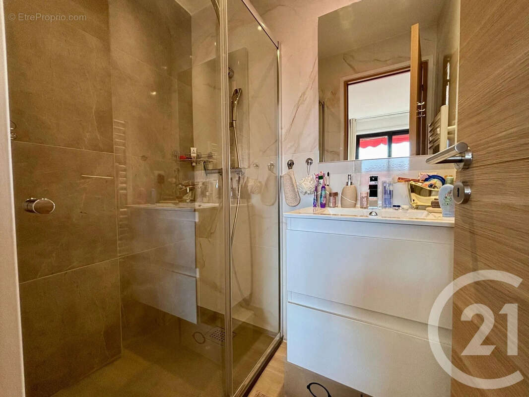 Appartement à LE CANNET
