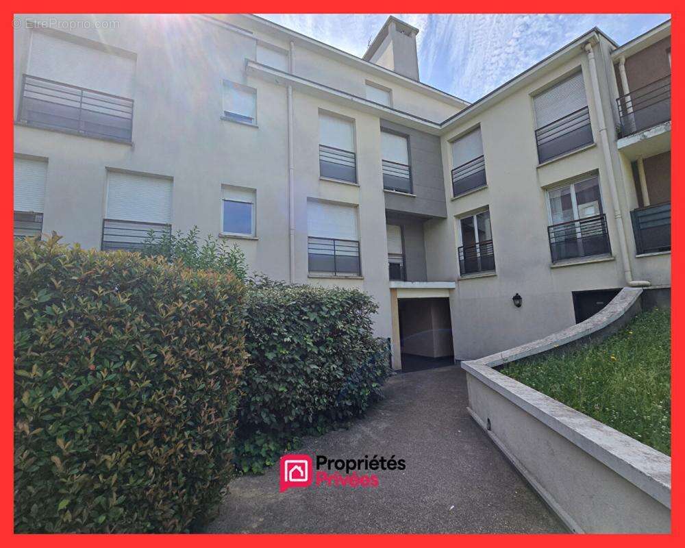 Appartement à LE BLANC-MESNIL