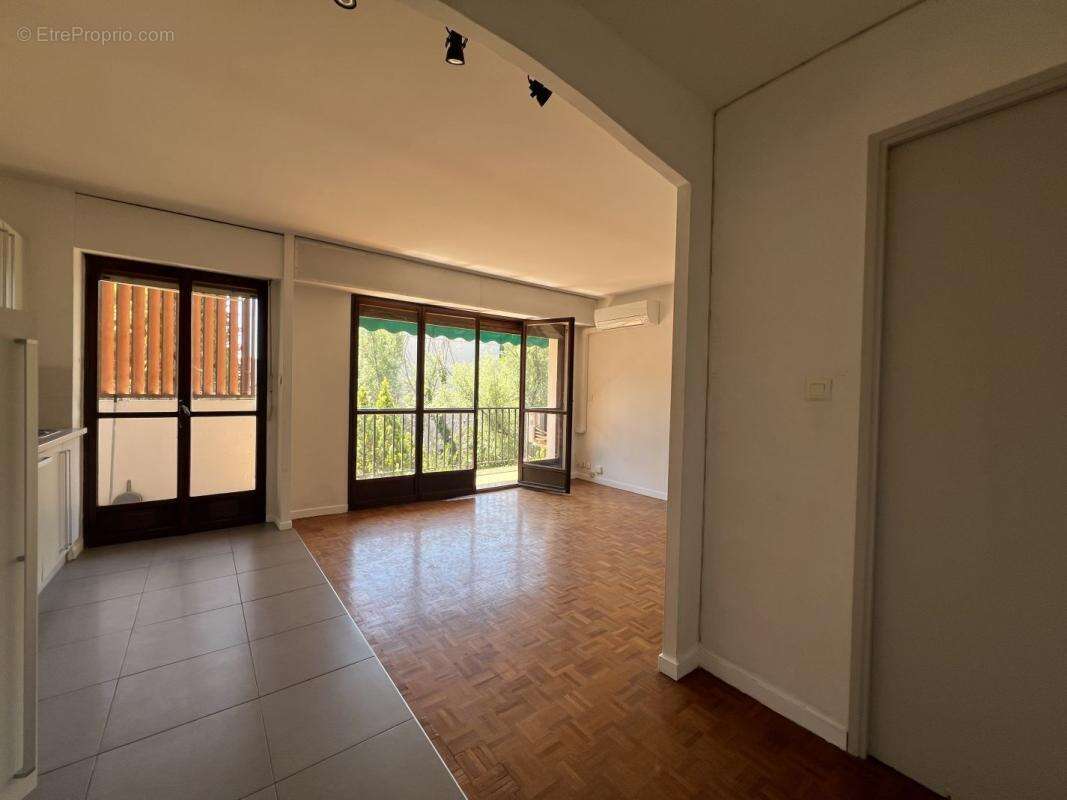 Appartement à MARSEILLE-13E
