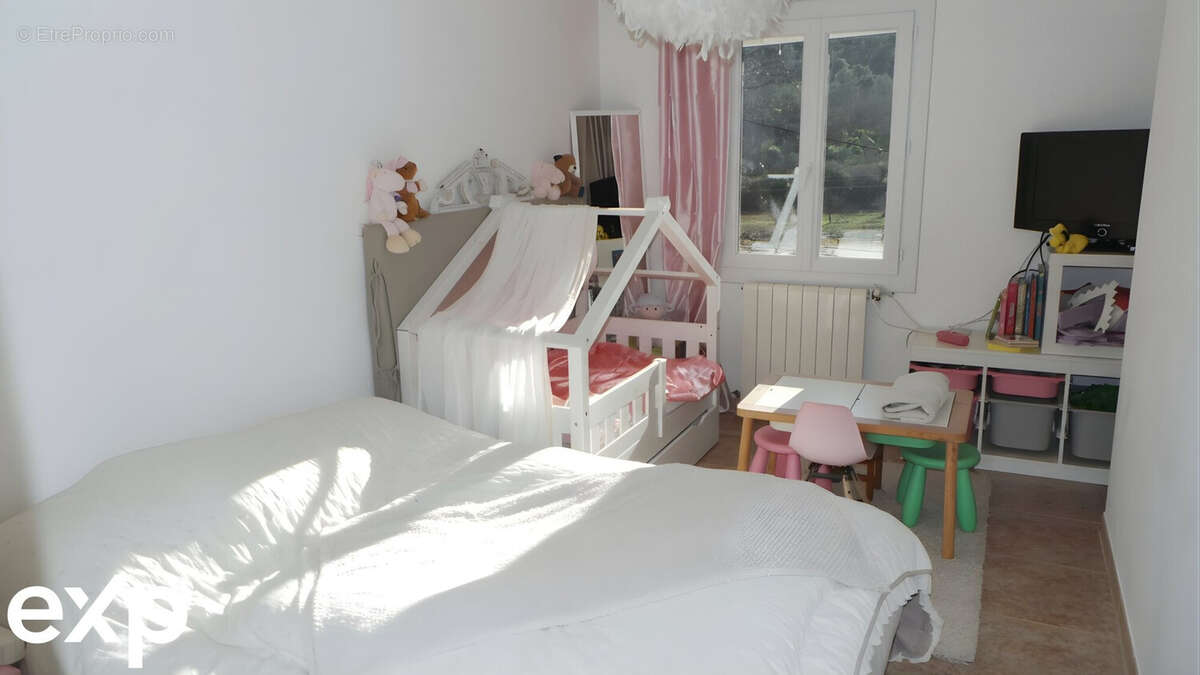 Maison à ROUGIERS