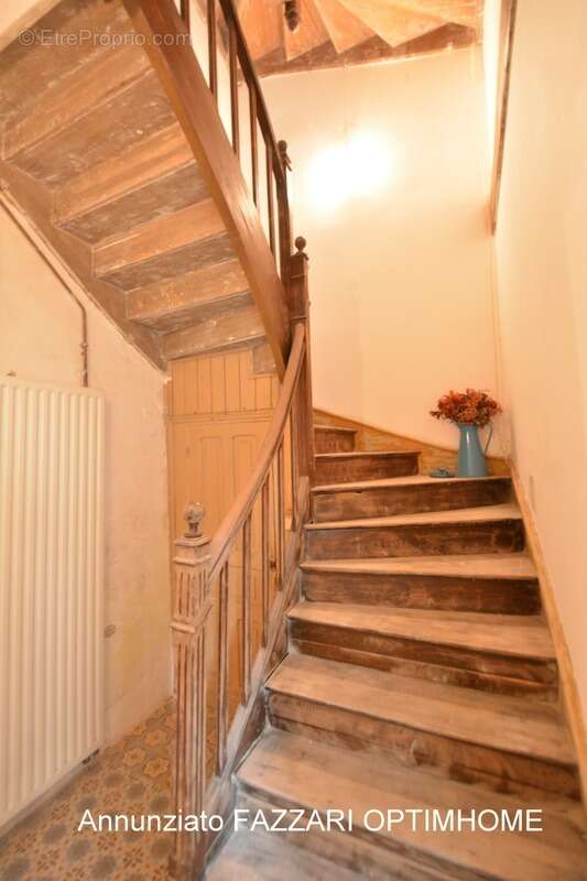 Maison à MONT-DEVANT-SASSEY