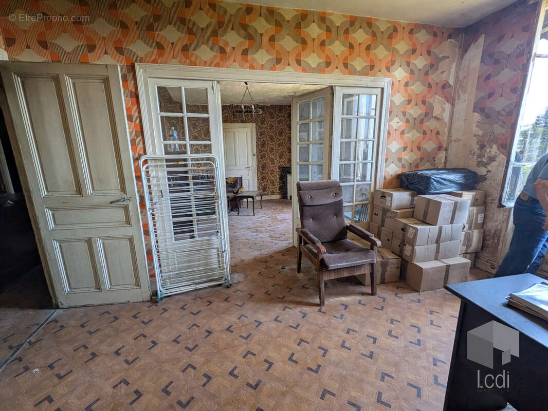 Maison à CHATEAUNEUF-SUR-ISERE