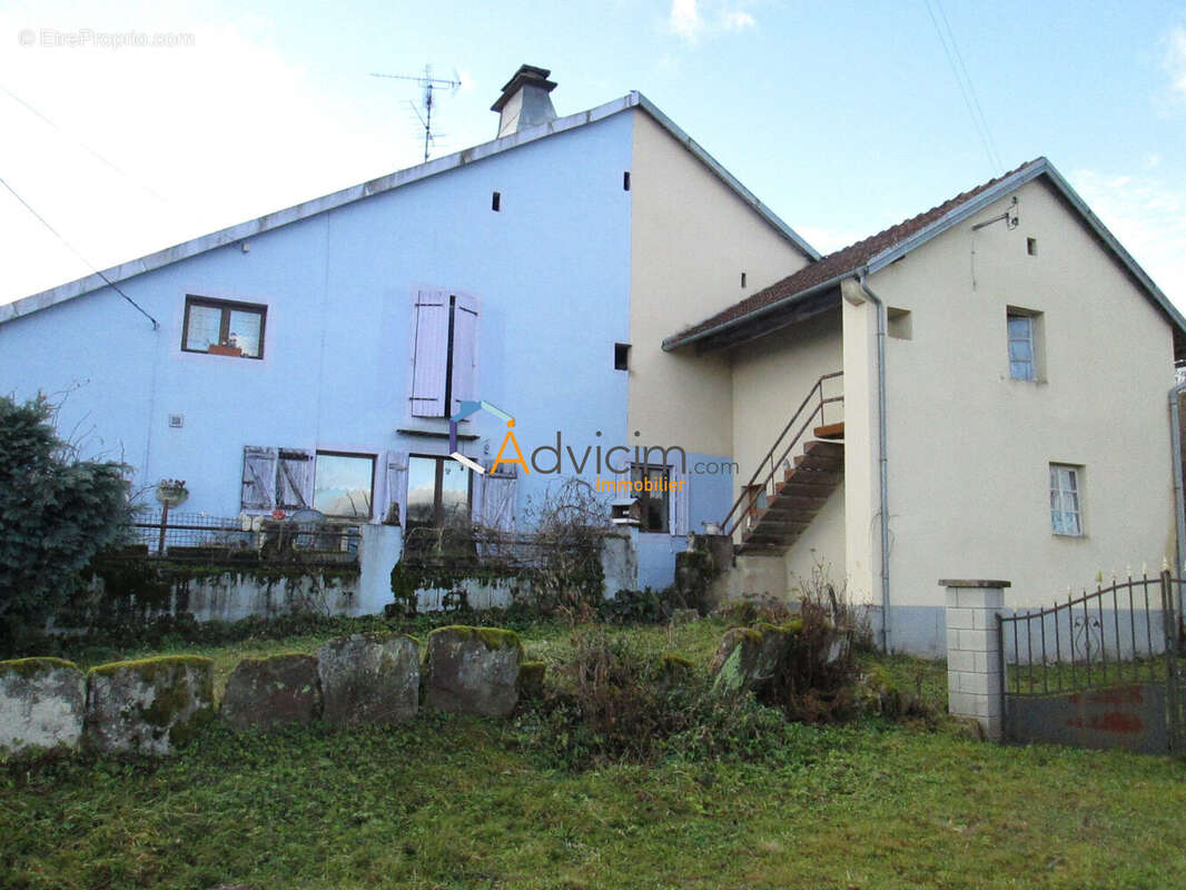 Maison à AMONT-ET-EFFRENEY