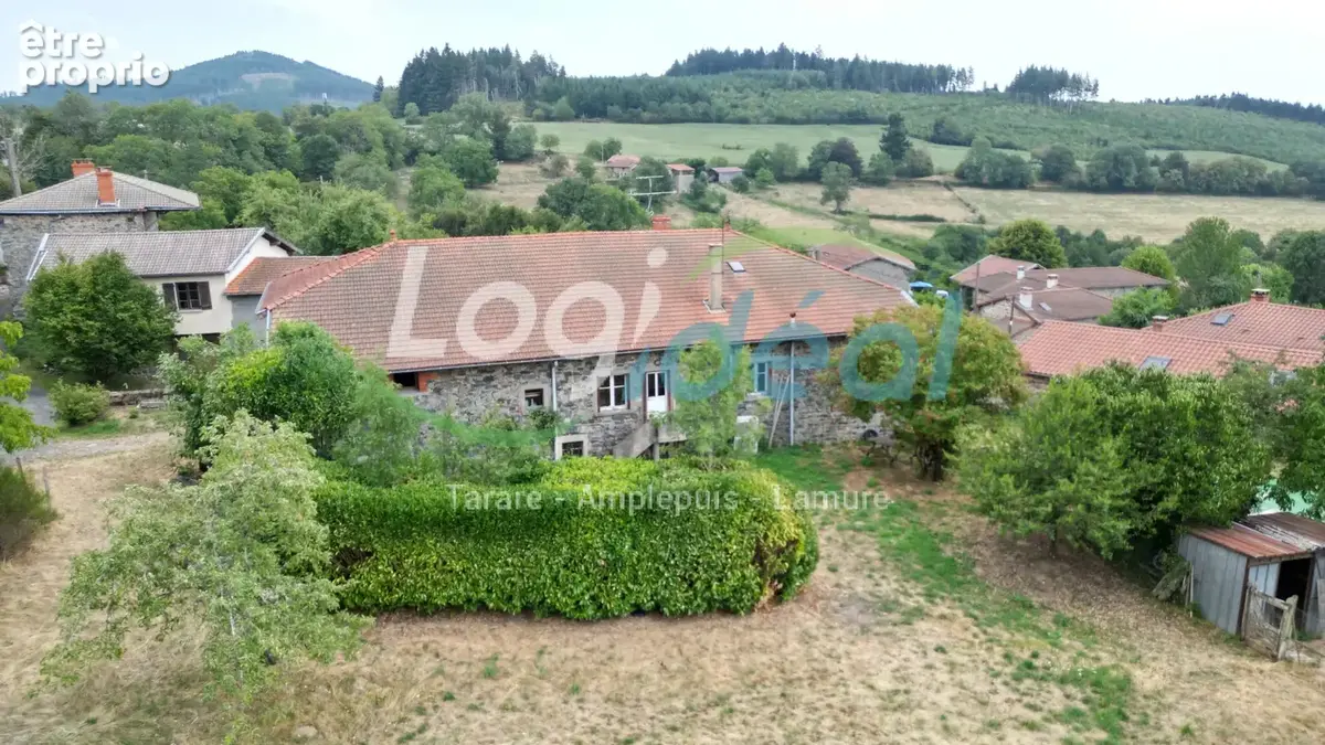 Maison à fort potentiel située à Poule-les-Echarmeaux - photo 4
