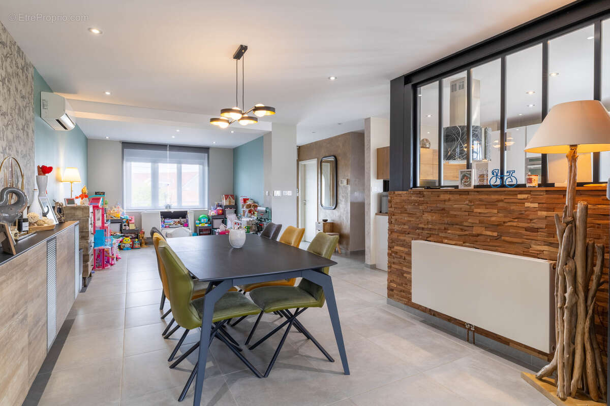 Maison à SAINTE-MARIE-AUX-CHENES