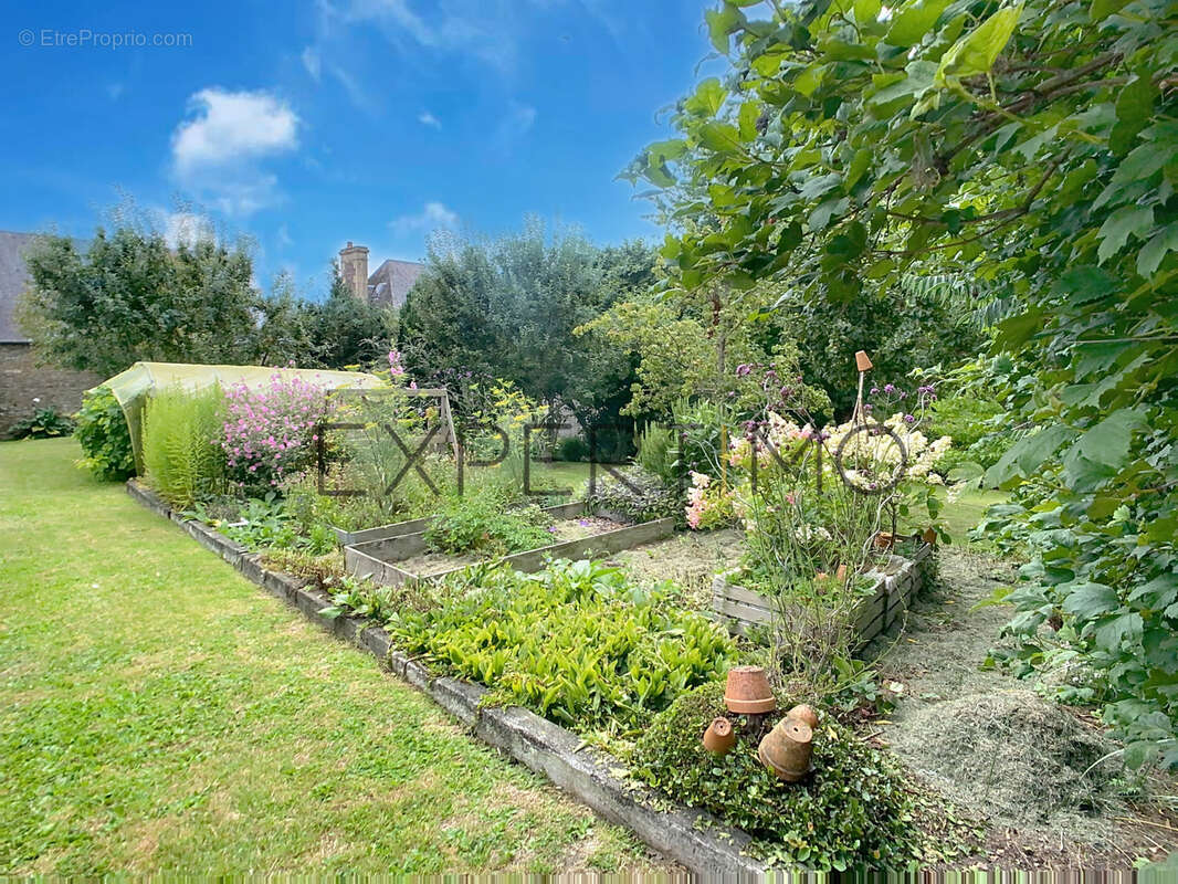 Maison à VILLERS-BOCAGE