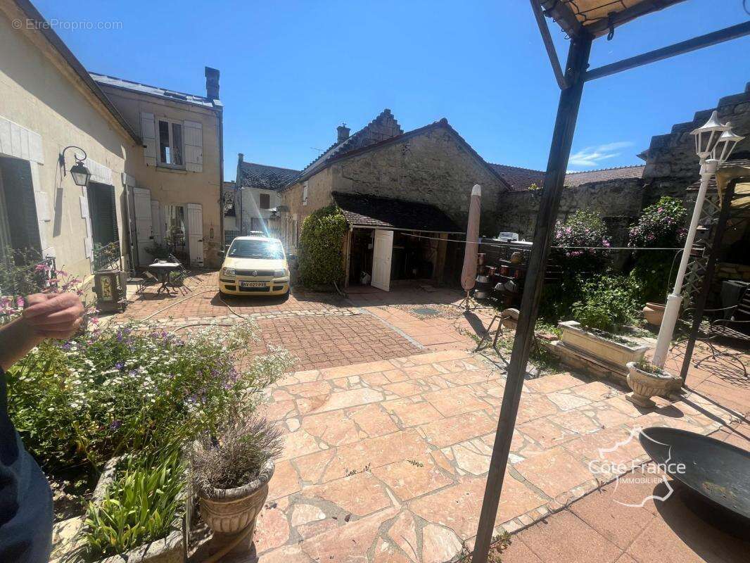 Maison à CHACRISE