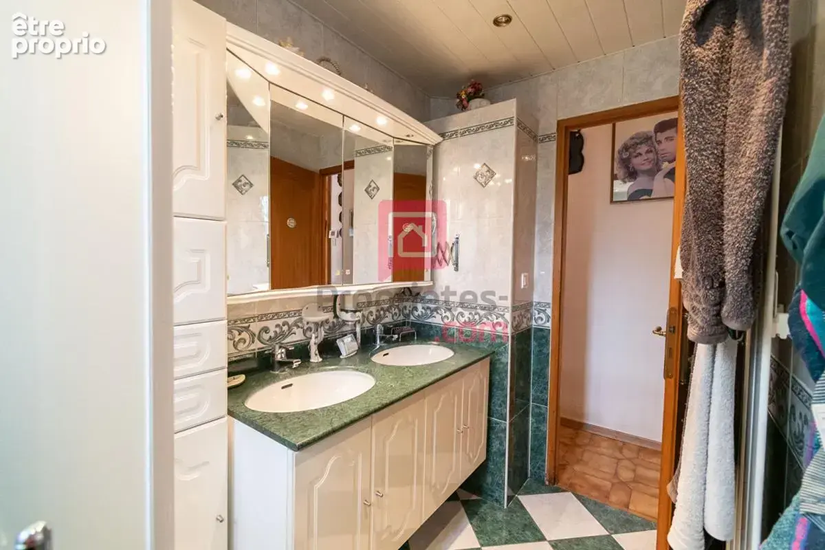 Vend cette maison familiale 4 chambres  88 m² et un jardin de 792 m² Quartier recherché de Saint-Pathus - photo 8