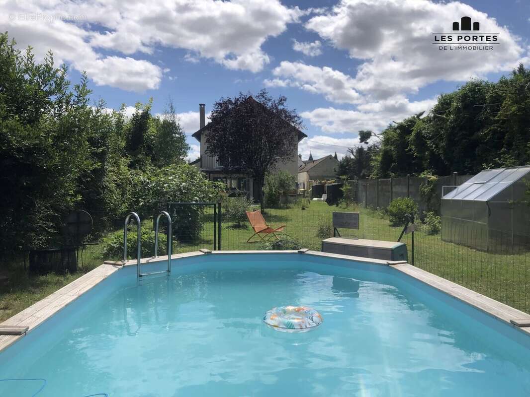 Maison à MILLY-LA-FORET