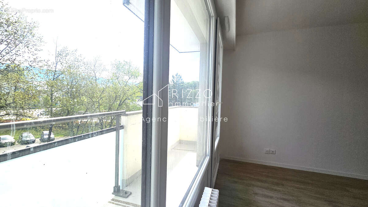 Appartement à SAINT-JULIEN-EN-GENEVOIS