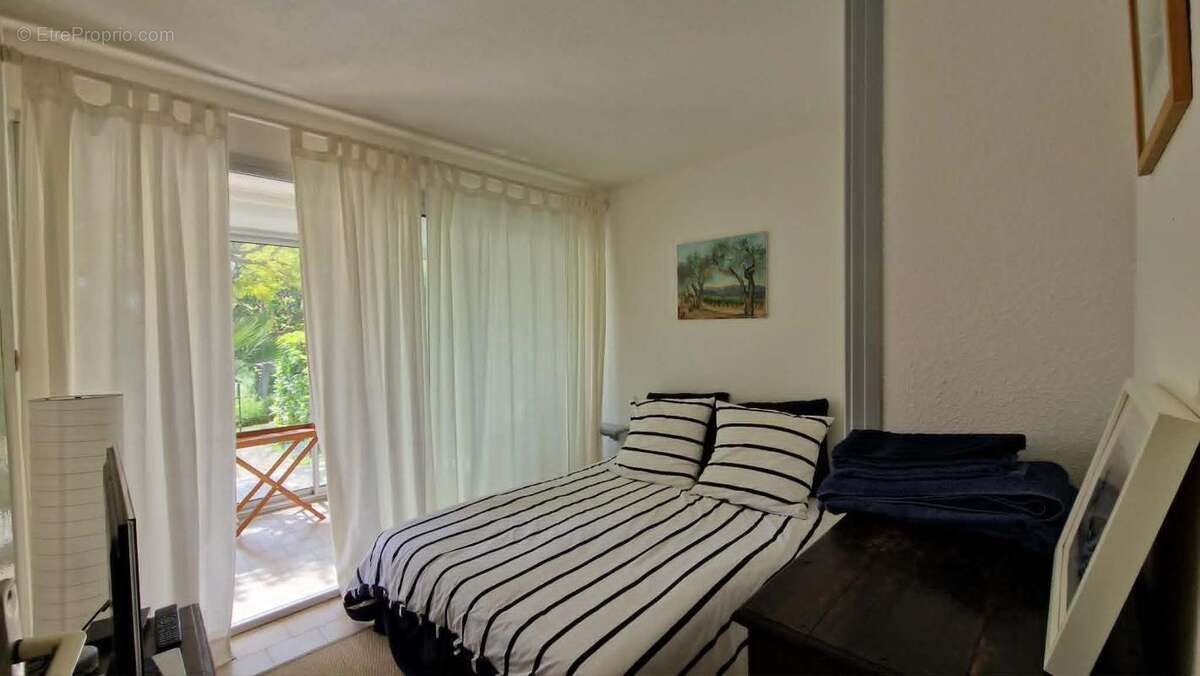 Appartement à MEZE