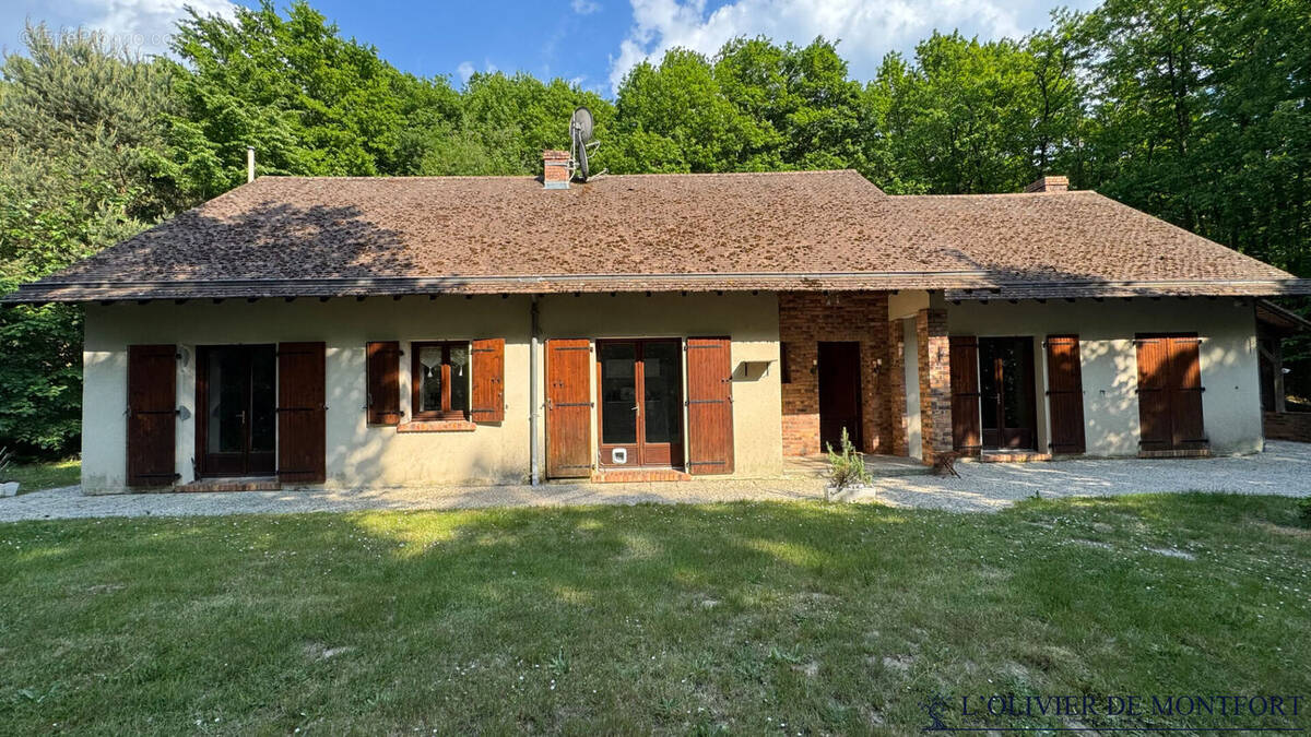 Maison à MONTFORT-L&#039;AMAURY