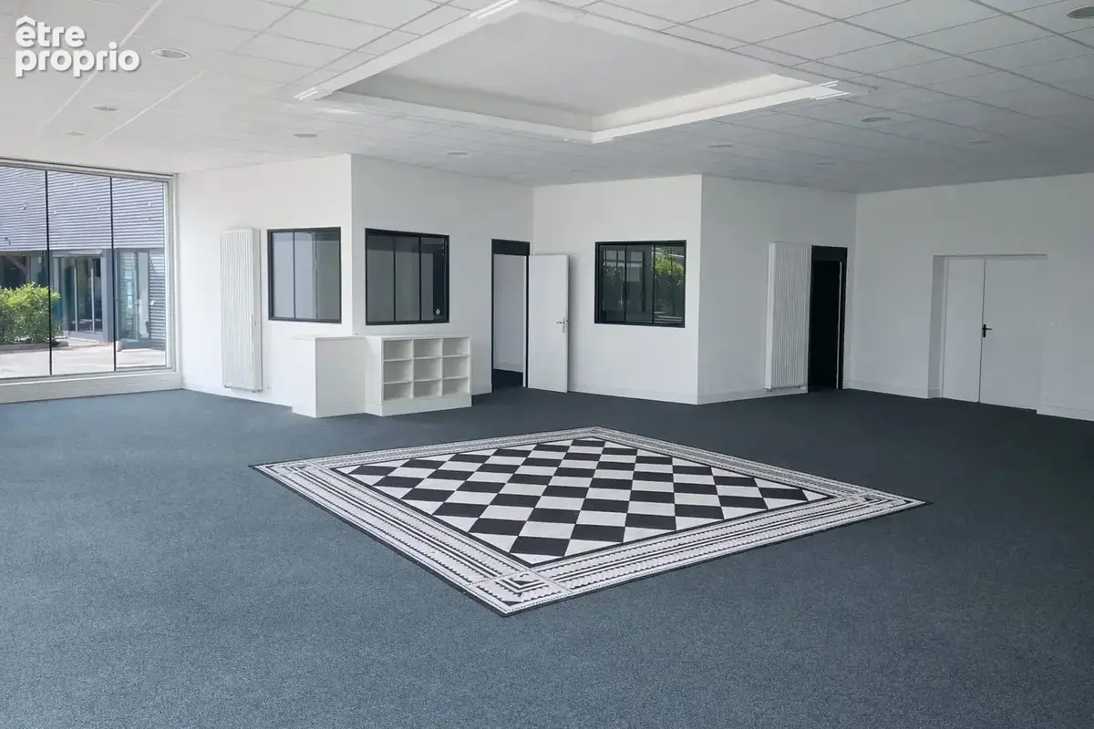 Commerce 186 m² à vendre à Vannes (56000) - photo 3