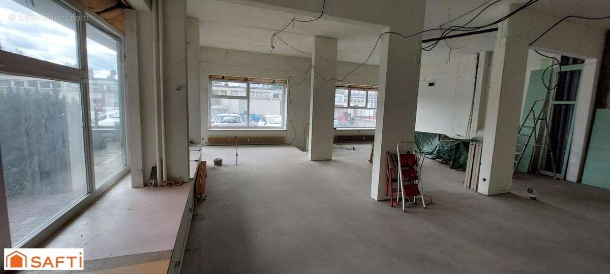 Photo 2 - Commerce à OBERNAI