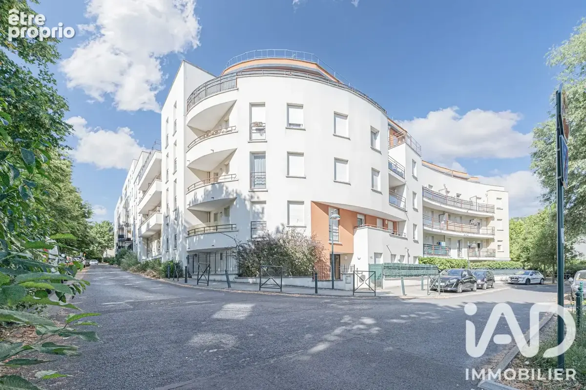 Photo 1 - Appartement à SAINT-THIBAULT-DES-VIGNES