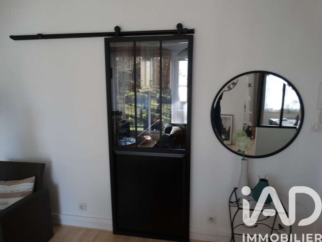 Photo 7 - Appartement à LA CELLE-SAINT-CLOUD