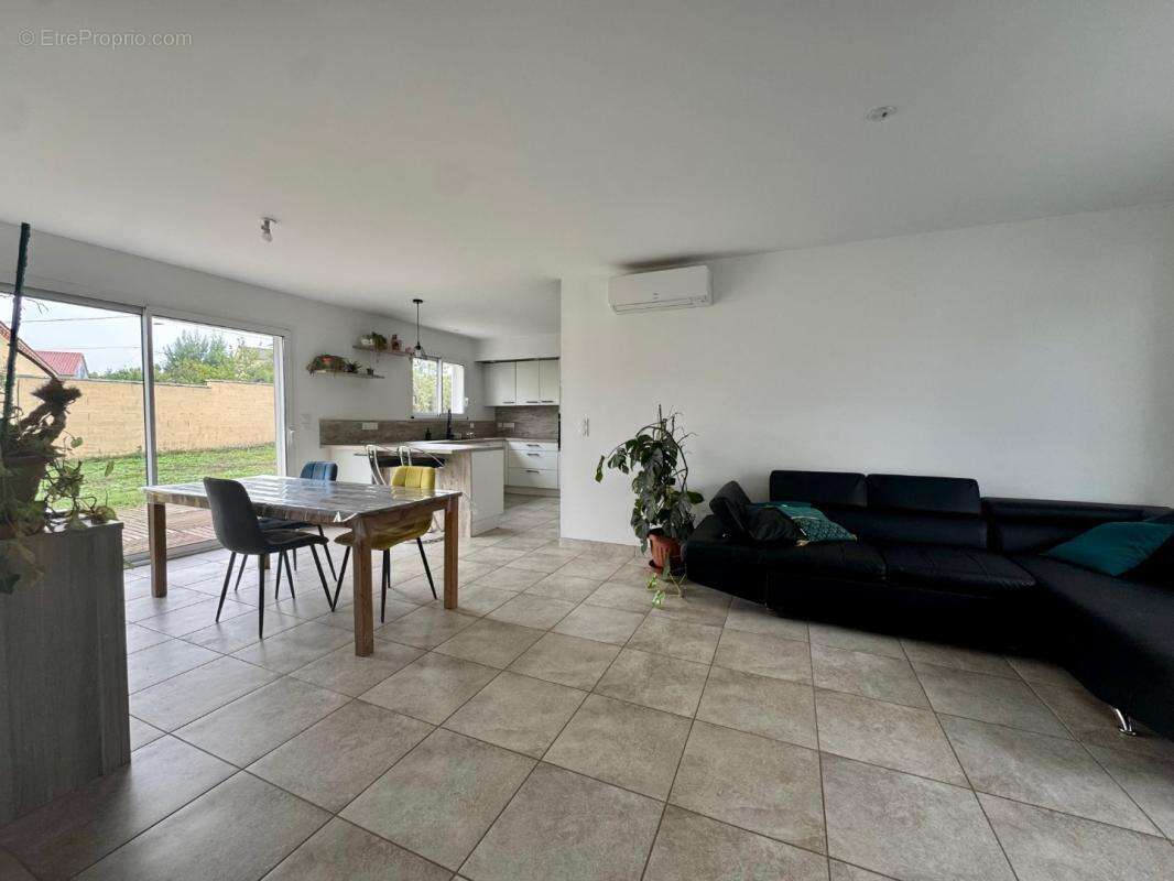 Maison à ROQUECOURBE