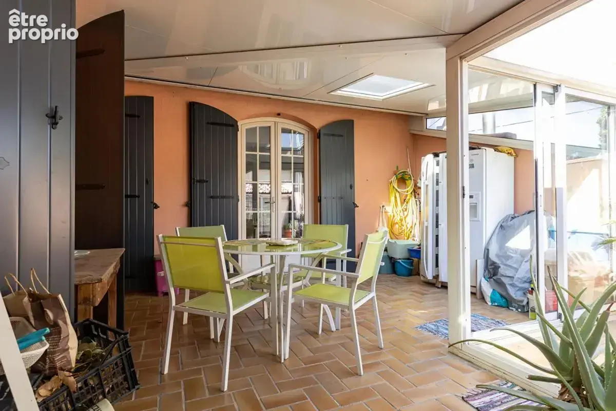 AVIGNON extra Muros Appartement  T5 avec terrasse et stationnements - photo 11