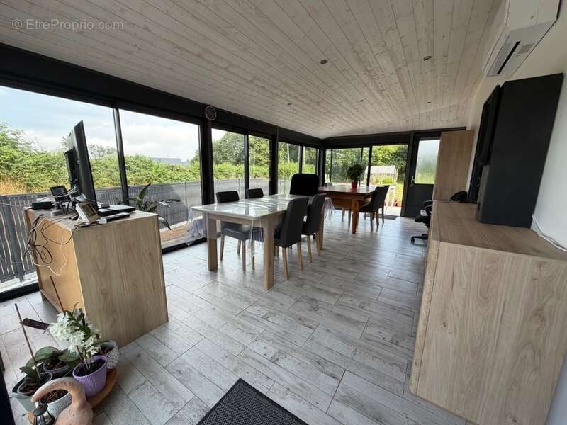 À quelques minutes de Périers – Propriété avec habitation familiale, hangar professionnel et bureaux sur 4 104 m² (50) - photo 9